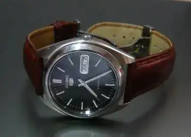 Clic en la imagen para ver su versi�n completa.&nbsp;

Nombre: reloj 1.jpg&nbsp;
Visitas: 127&nbsp;
Tama�o: 11.8 KB&nbsp;
ID: 109404